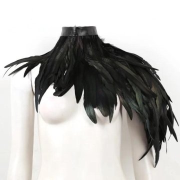 Накидка из перьев на одно плечо