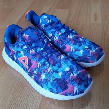 Кроссовки женские peak