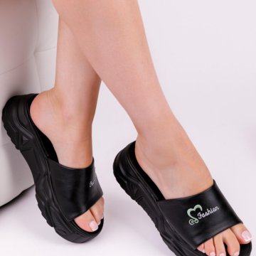 Босоножки женские