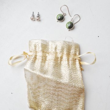 Бижутерия серьги пакетом