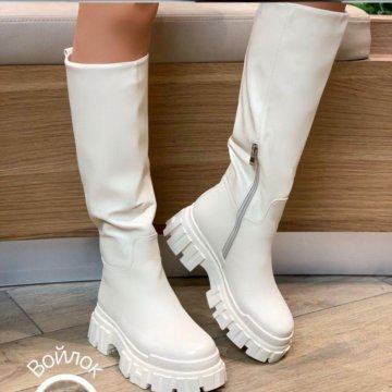 Сапоги женские на массивной подошве