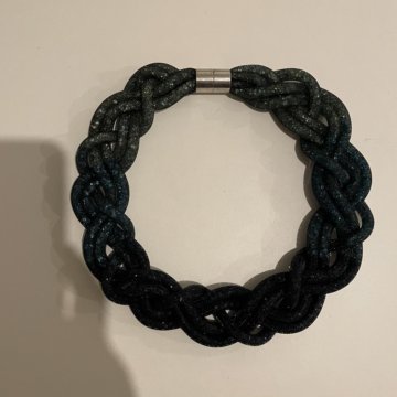 Колье- чокер с кристаллами