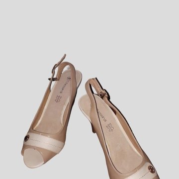 Босоножки НОВЫЕ