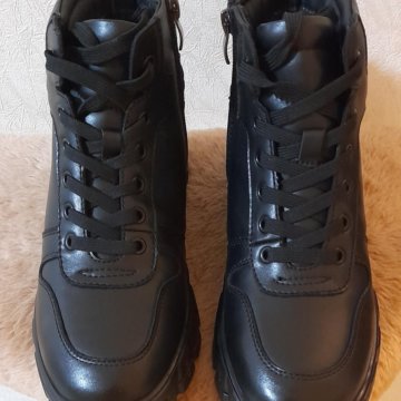 Ботинки женские 38 размера, зима