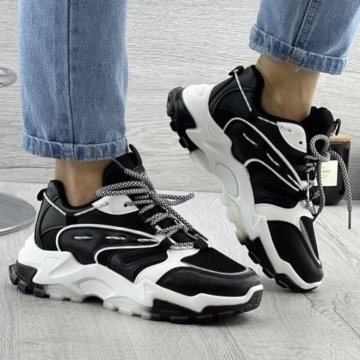 Нов кроссовки p.37