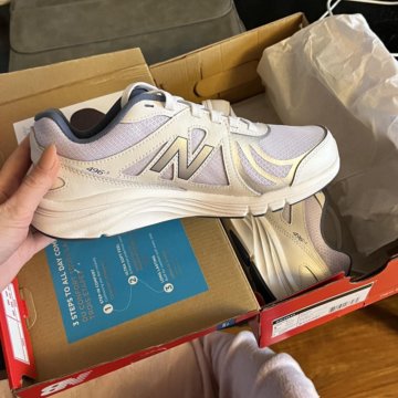 Кроссовки new balance
