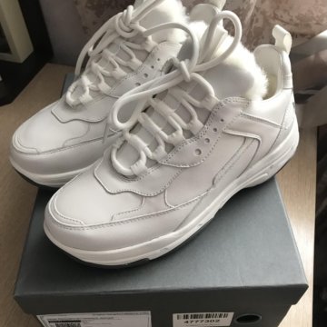 Кроссовки зимние женские