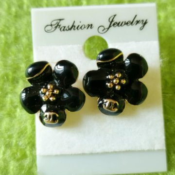 Chanel серьги гвоздики а-5