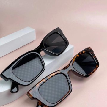 Очки солнцезащитные