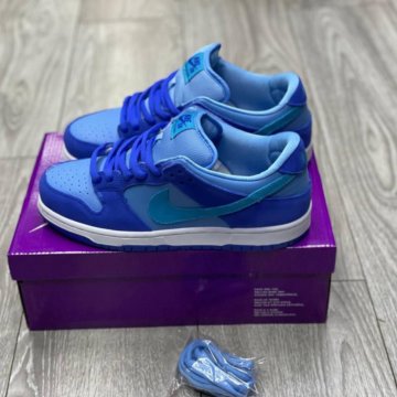 Кроссовки Nike SB Dank