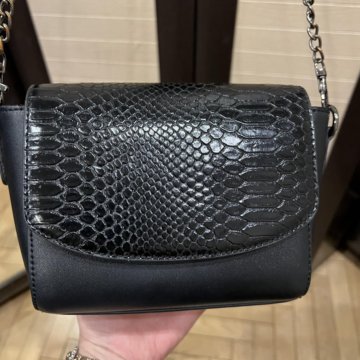 Сумочка кроссбоди