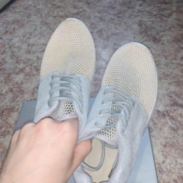 Кеды  38 размер серебряные в сеточку летние