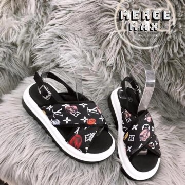 Стильные босоножки