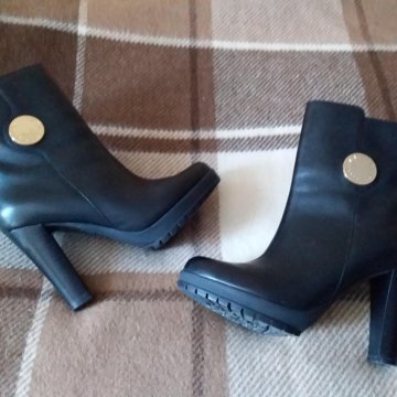 Ботильоны новые, EMPORIO ARMANI, 36 размер