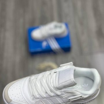 Кроссовки Adidas Forum