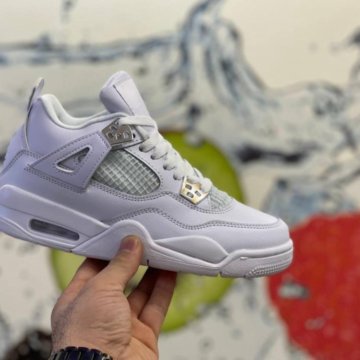 Кроссовки Nike Air Jordan 4