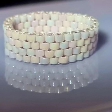 Кольцо. Бисерное колечко