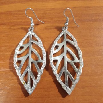 Серьги листики
