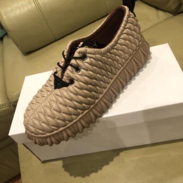 Женская обувь