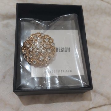 Брошь новая