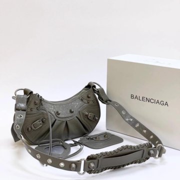 Сумки Balenciaga