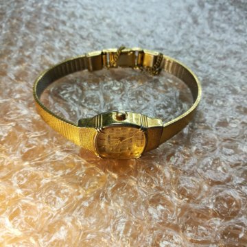 Японские оригинальные женские часы Citizen