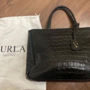 Женская сумка Furla кожа оригинал Италия