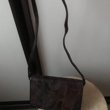 Сумочка из кожи змеи