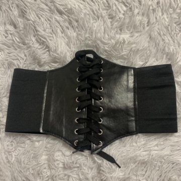 Черный корсет