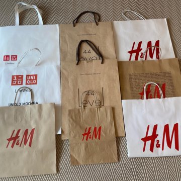 бумажные пакеты H&M, Uniqlo, Level 44