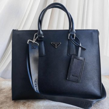 Мужской портфель.