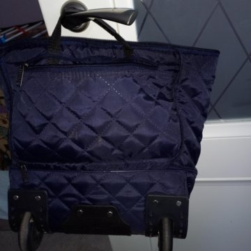 Сумка на колёсиках