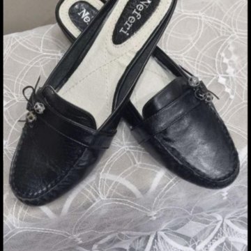 Шлепки кожаные от 36 до 41 размера