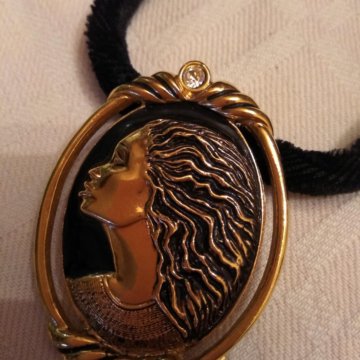 Колье кулон -брошь бархат шнурок эффектное винтаж