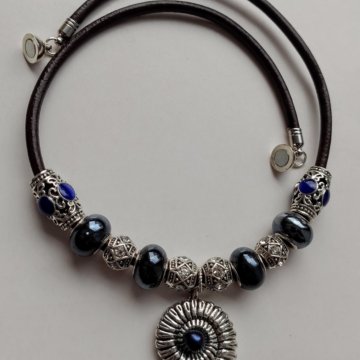 Ожерелье-чокер