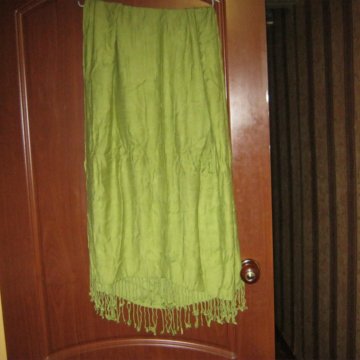 женский шарф размер 70х170 см . цвет салатовый