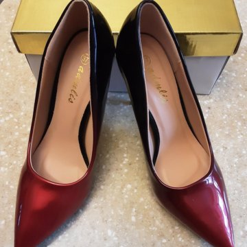 Туфли женские на шпильке