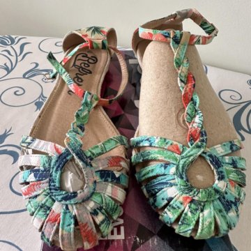 Сандали женские 41 размера