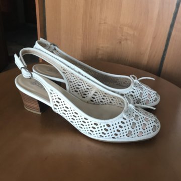 Босоножки 39 размера