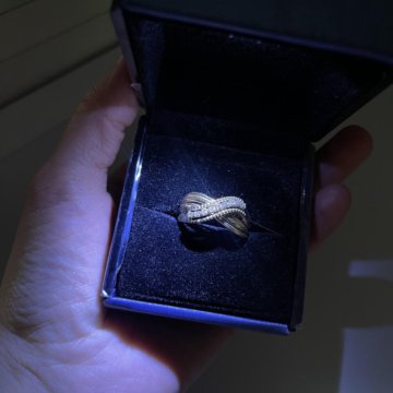 Бриллиантовое кольцо