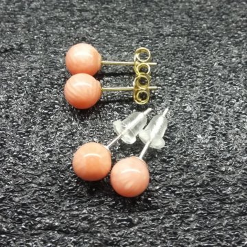 Серьги пусеты с природным кораллом