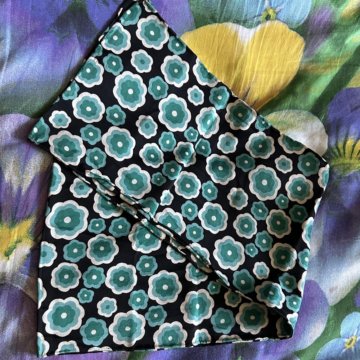 ШЕЙНЫЙ ПЛАТОК, ШАРФ