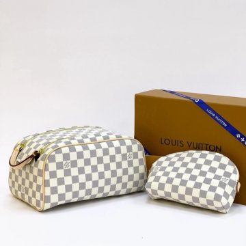 Косметички LOUIS VUITTON 