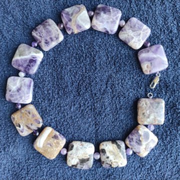 Колье бусы аметист