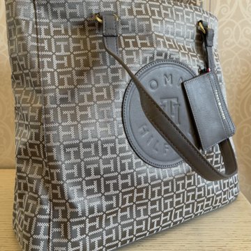 Сумка Tommy Hilfiger. Оригинал