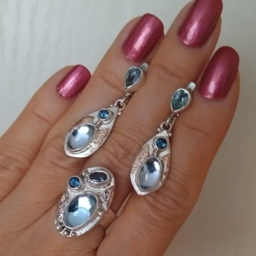 Авторский комплект с голубыми топазами Серебро Зол