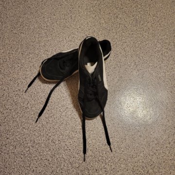 Кроссовки женские 37,5 размер Puma