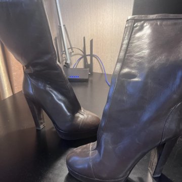 Кожаные полусапоги Alba 37 разм