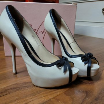 Туфли с открытым носом Calipso