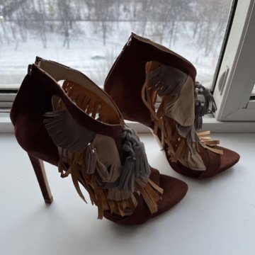 Босоножки Зара